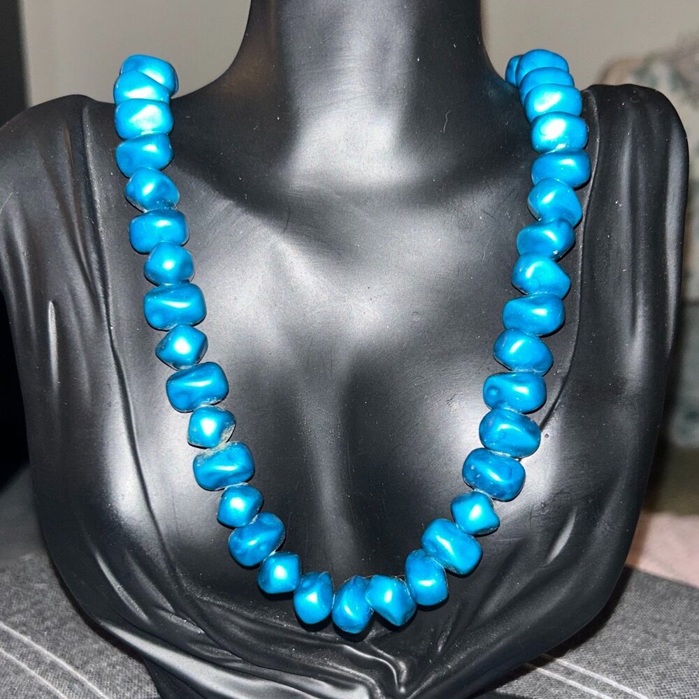 Blue 1970s Rosecraft Bead Necklace